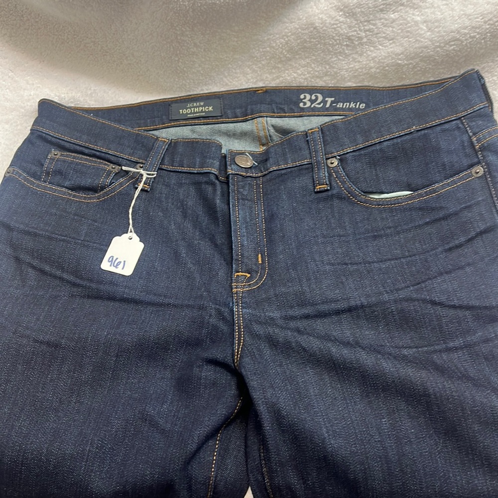 Excellent used condition J.Crew toothpick jeans size 32 tall